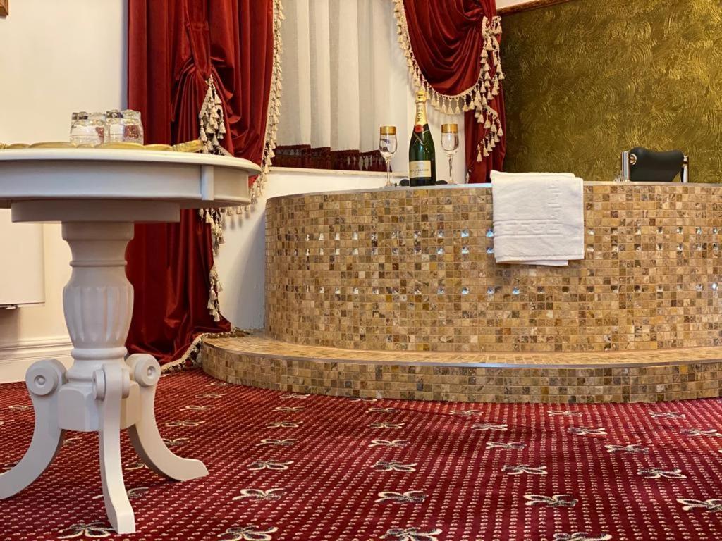 Vila Imperial One Luxury Boutique Hotel Făgăraş Zewnętrze zdjęcie