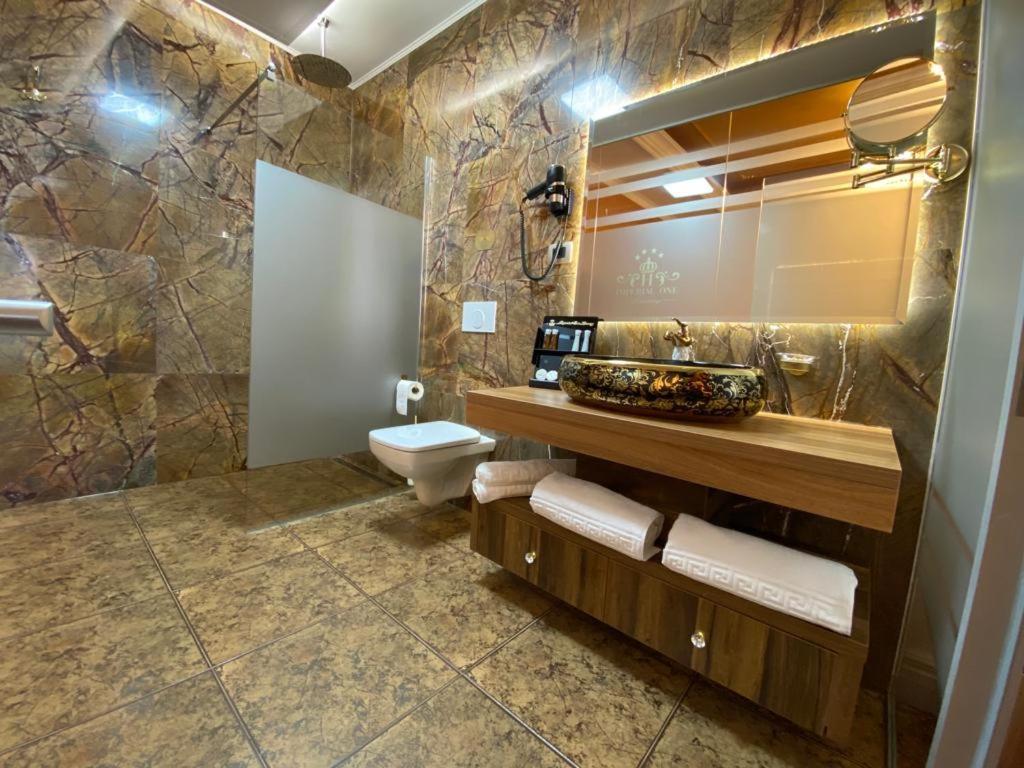 Vila Imperial One Luxury Boutique Hotel Făgăraş Zewnętrze zdjęcie
