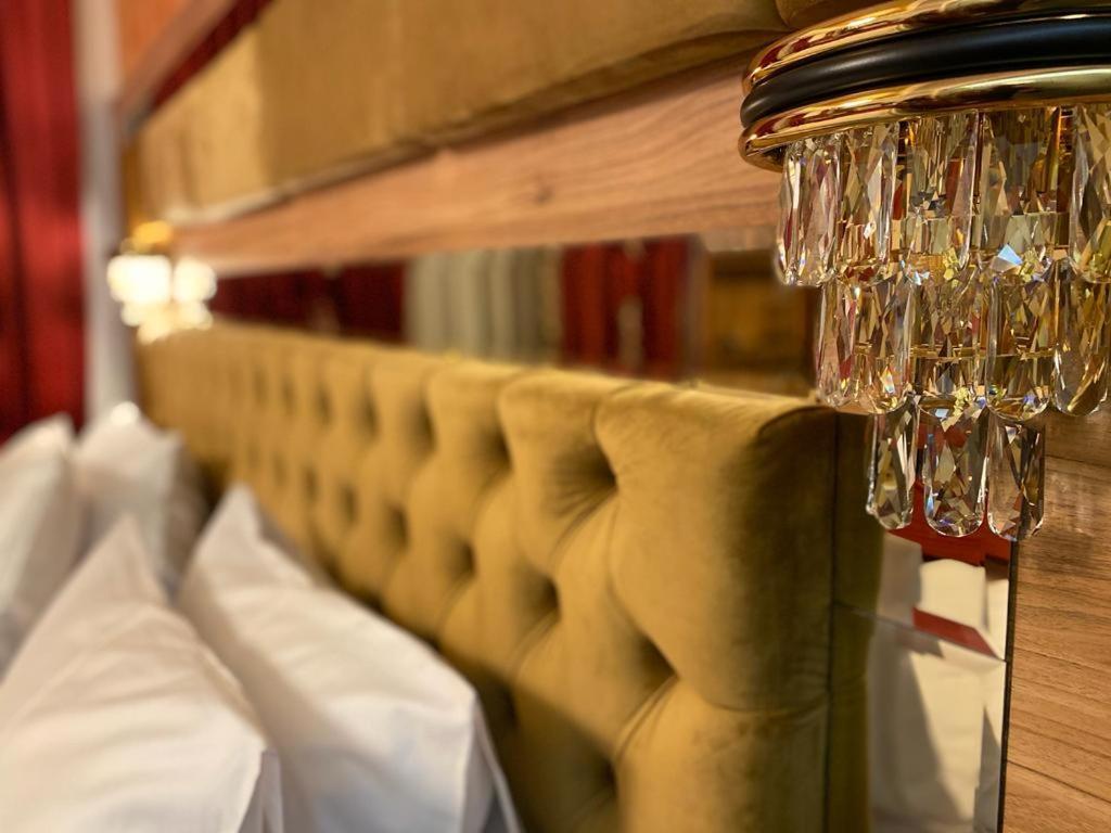 Vila Imperial One Luxury Boutique Hotel Făgăraş Zewnętrze zdjęcie