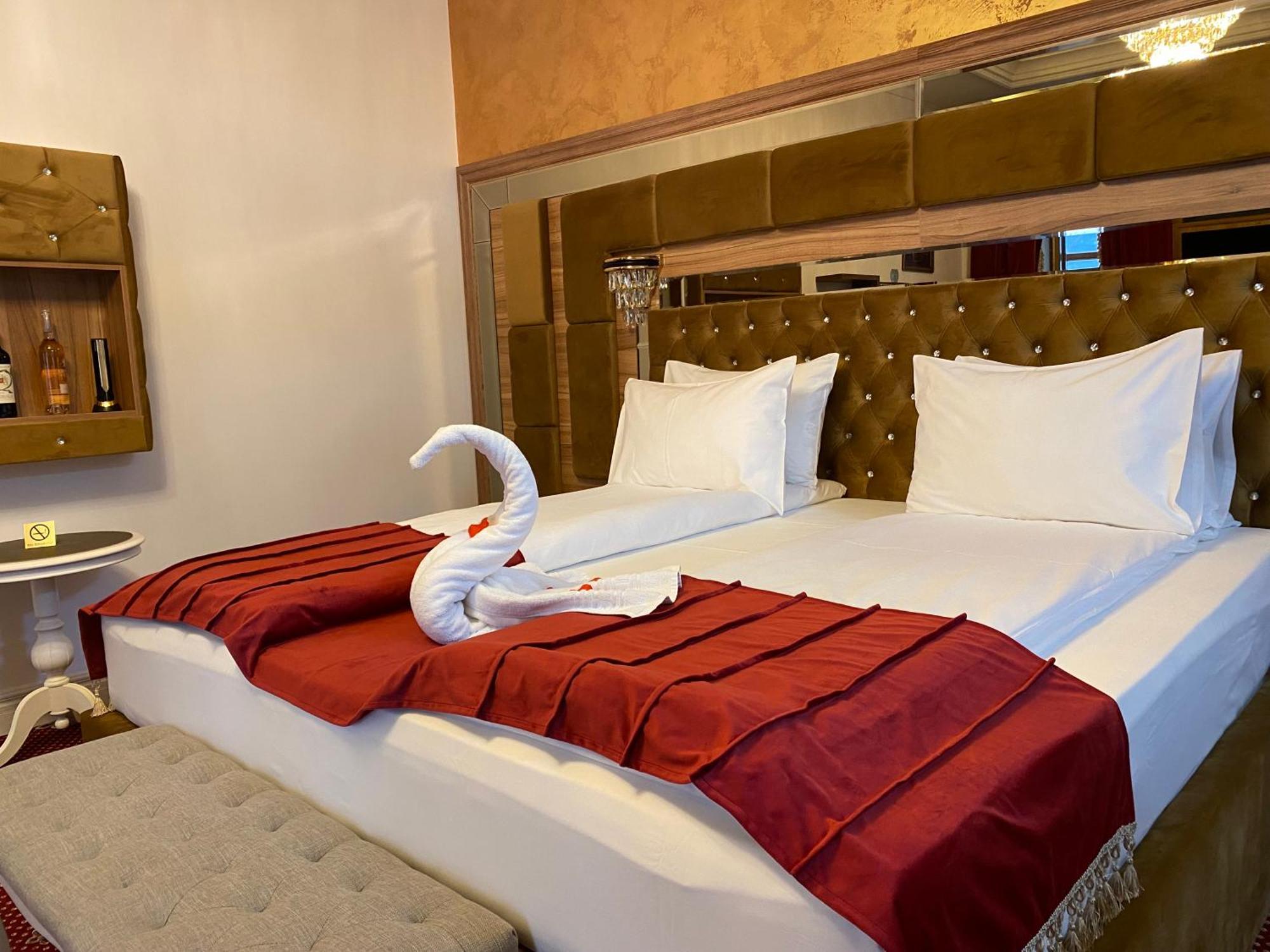 Vila Imperial One Luxury Boutique Hotel Făgăraş Zewnętrze zdjęcie