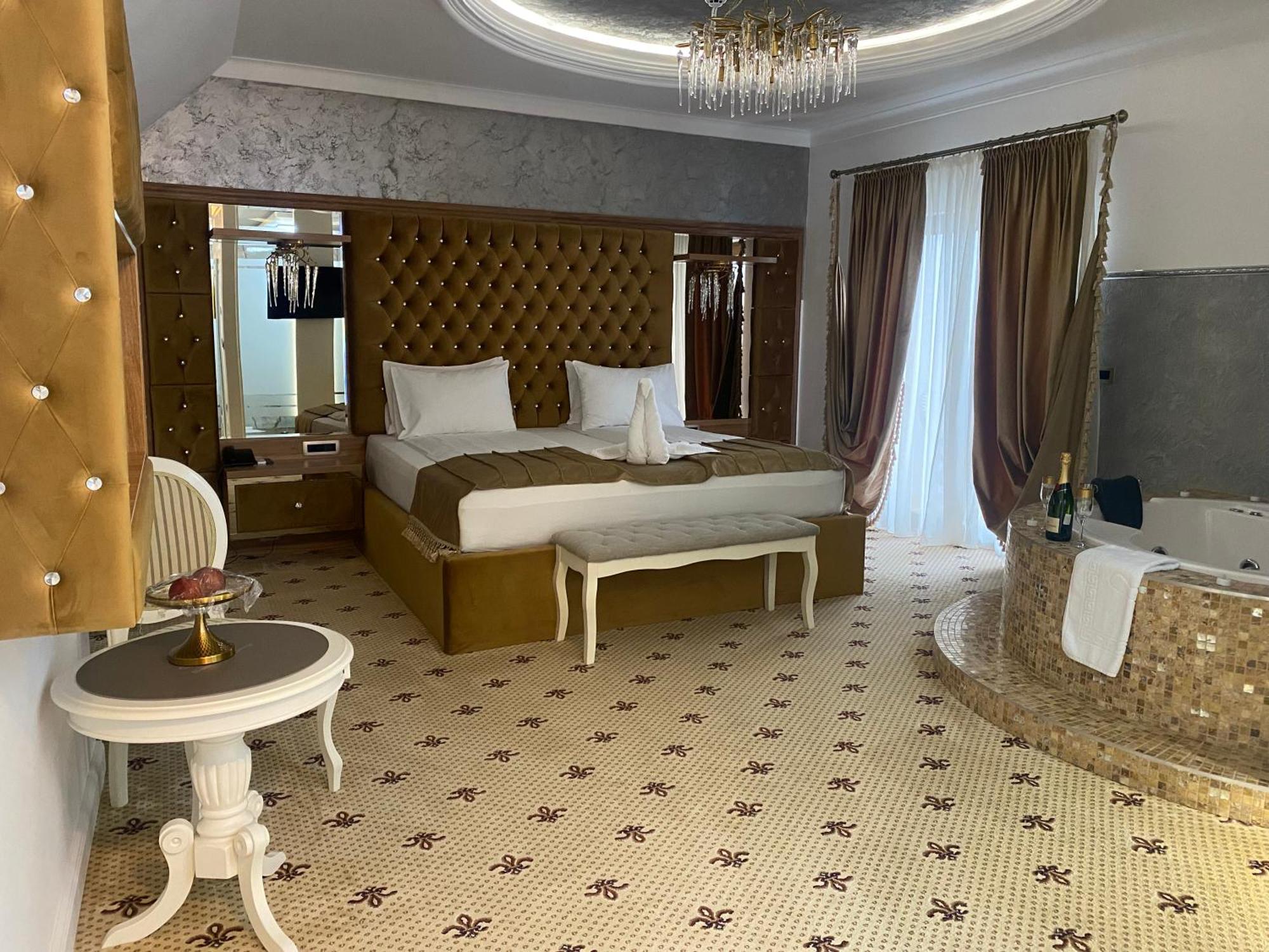 Vila Imperial One Luxury Boutique Hotel Făgăraş Zewnętrze zdjęcie