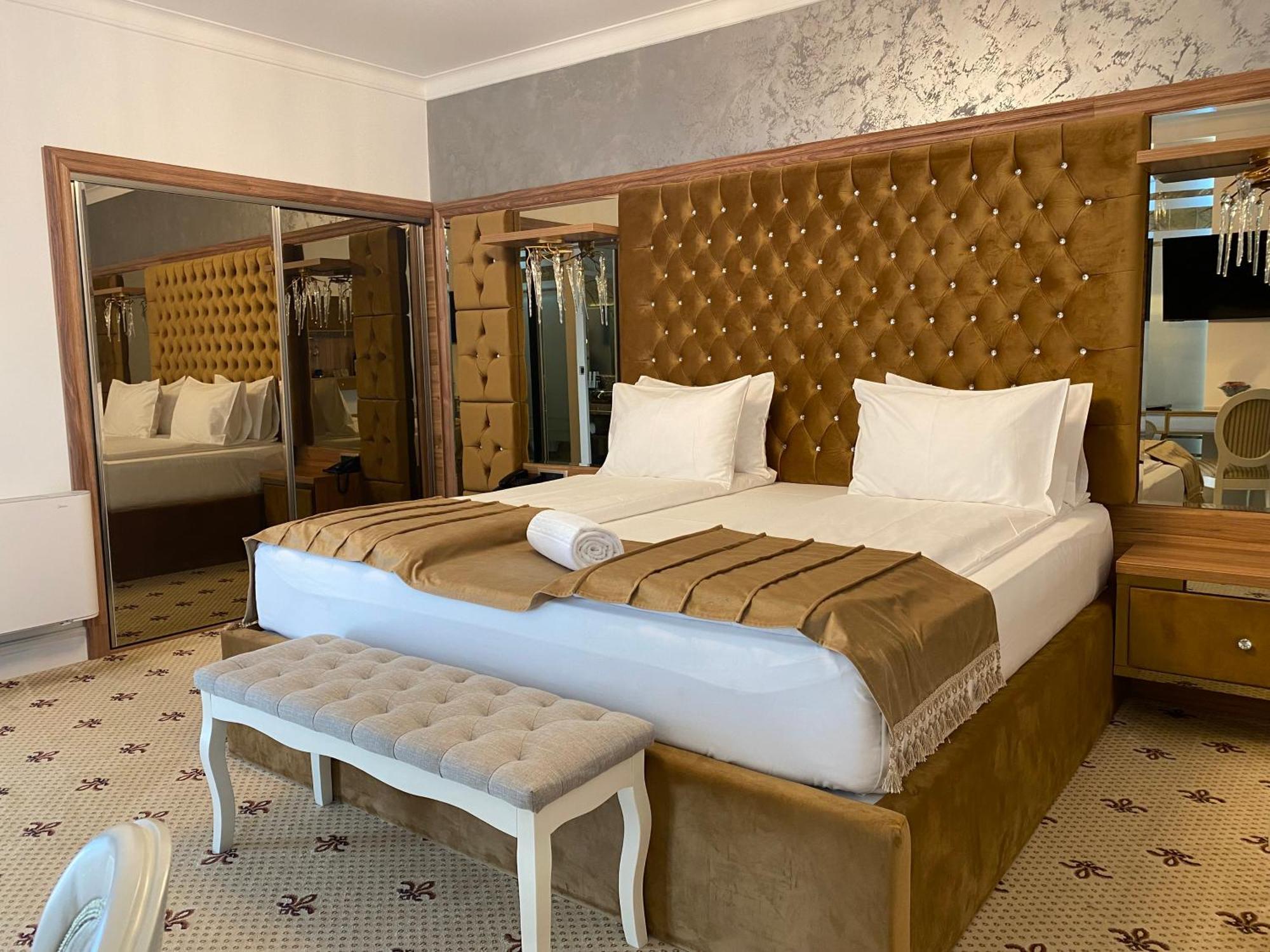 Vila Imperial One Luxury Boutique Hotel Făgăraş Zewnętrze zdjęcie